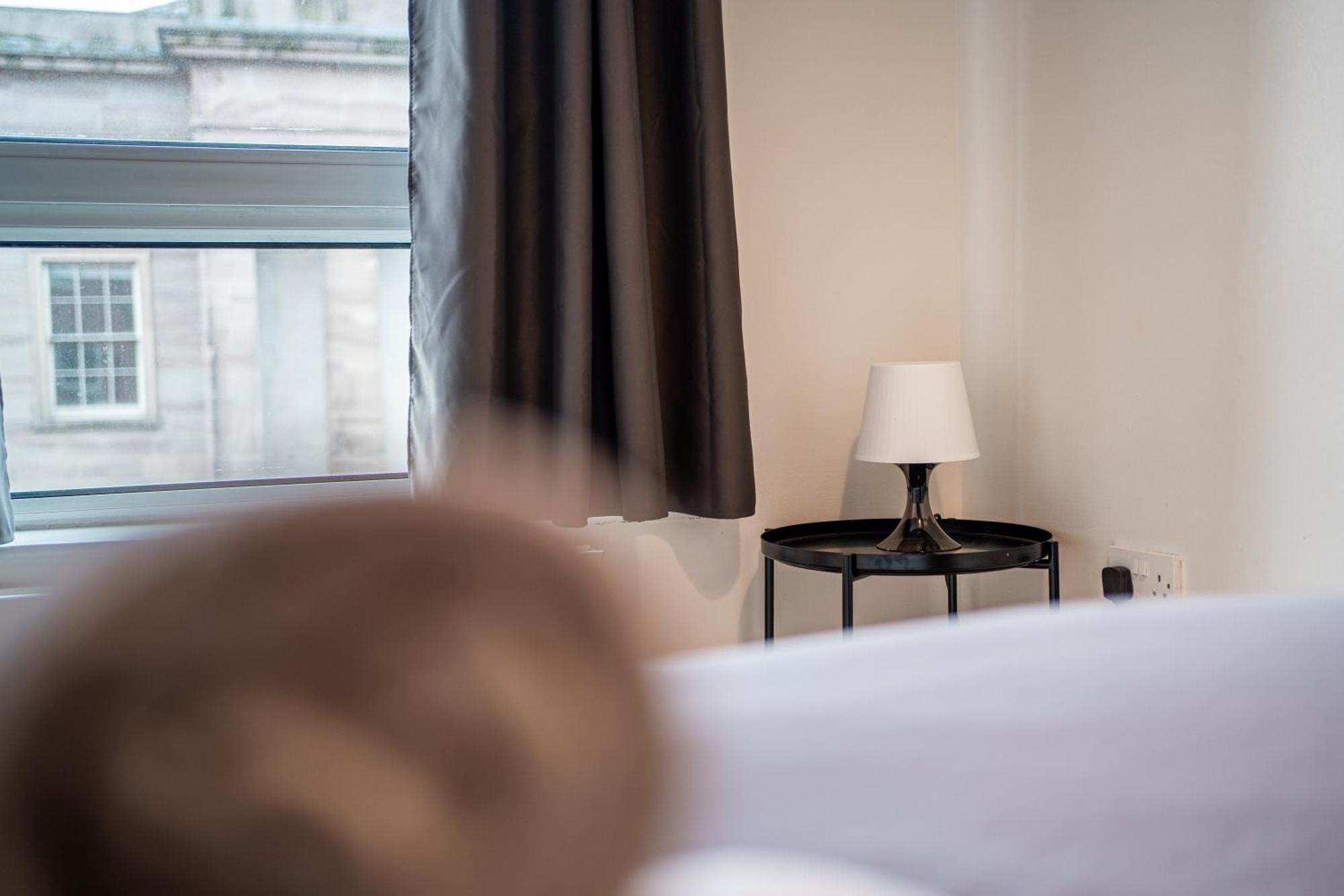 3 Bedroom Central Apartment In Belfast City Centre Экстерьер фото