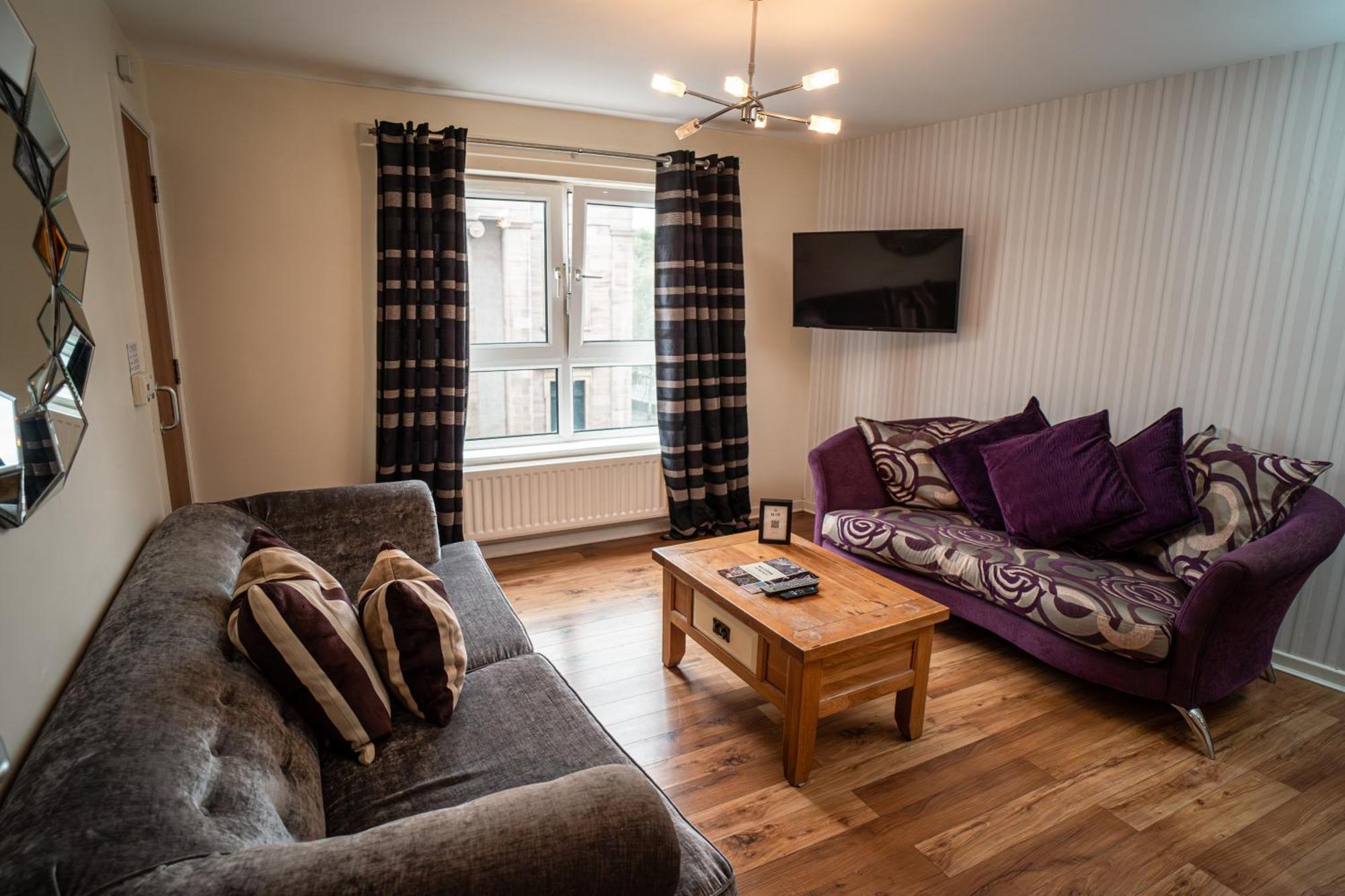 3 Bedroom Central Apartment In Belfast City Centre Экстерьер фото